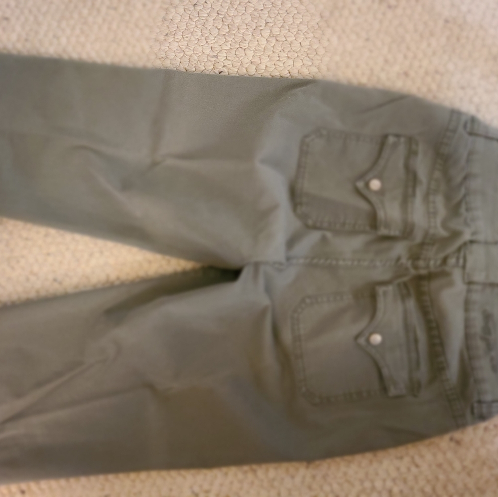 NYDJ Capris - Picture 6 of 6